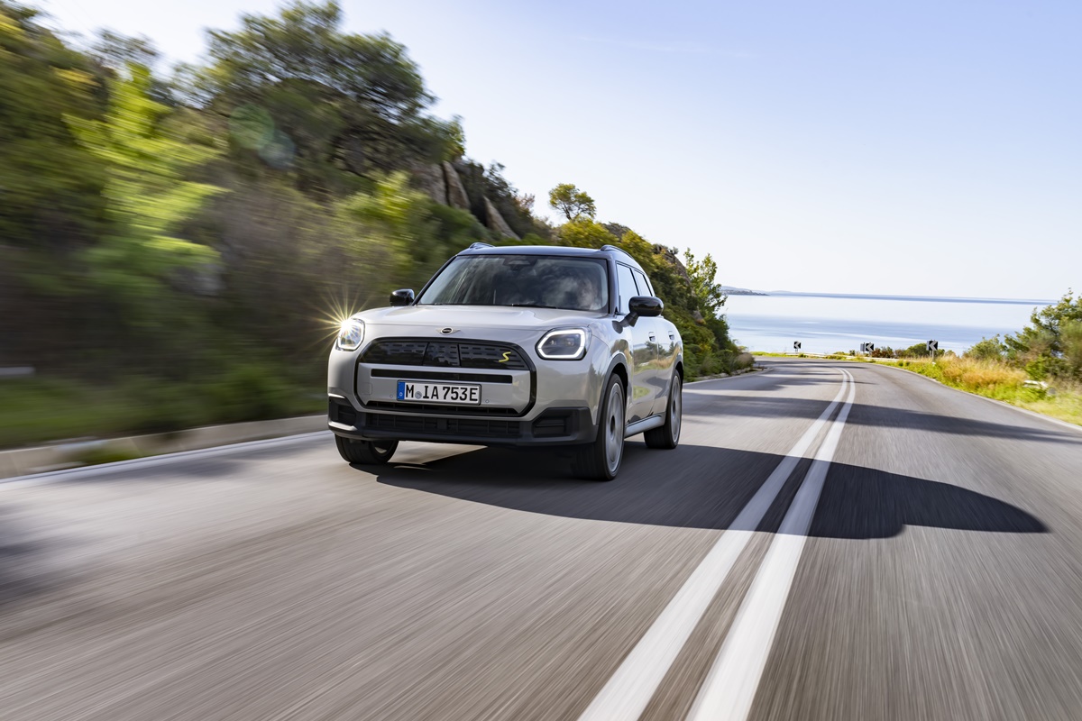 P90556718_highRes_mini-countryman-se-a.jpg