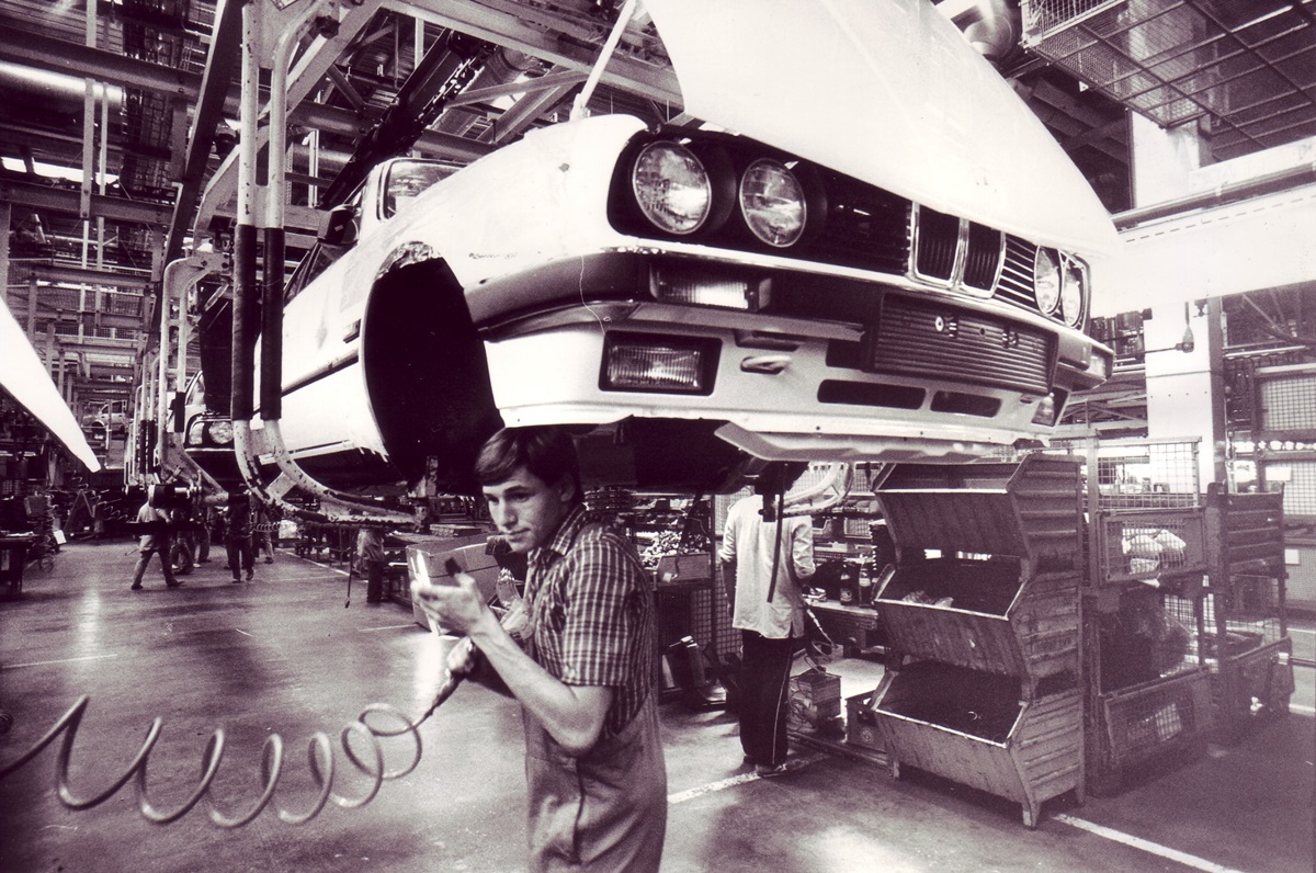 P90527555_lowRes_assembly-line-bmw-gr.jpg