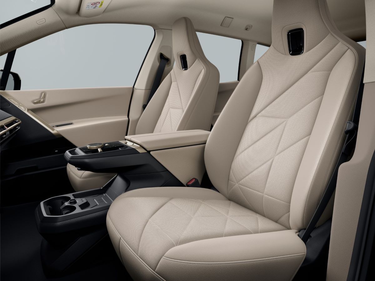 P90585034_lowRes_the-new-bmw-ix-xdriv.jpg