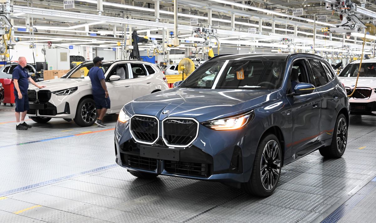 P90589527_highRes_bmw-group-plant-spar.jpg