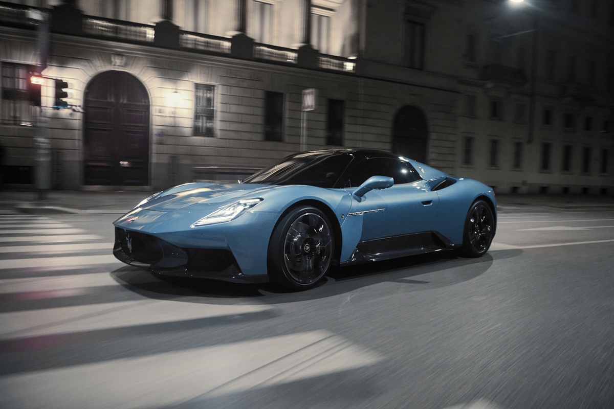 (01)_Maserati MCPURA CIELO.jpg