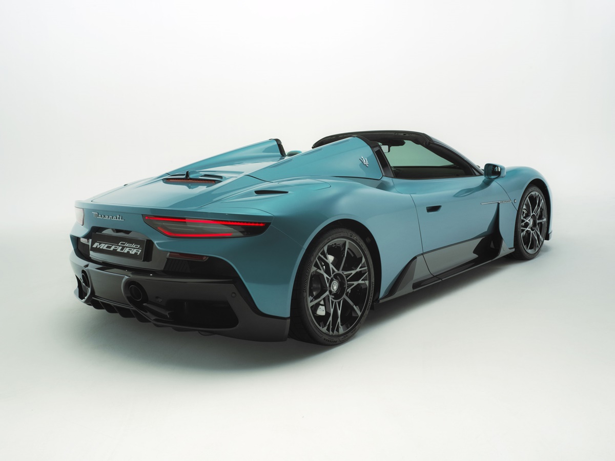 (02)_Maserati MCPURA CIELO.jpg