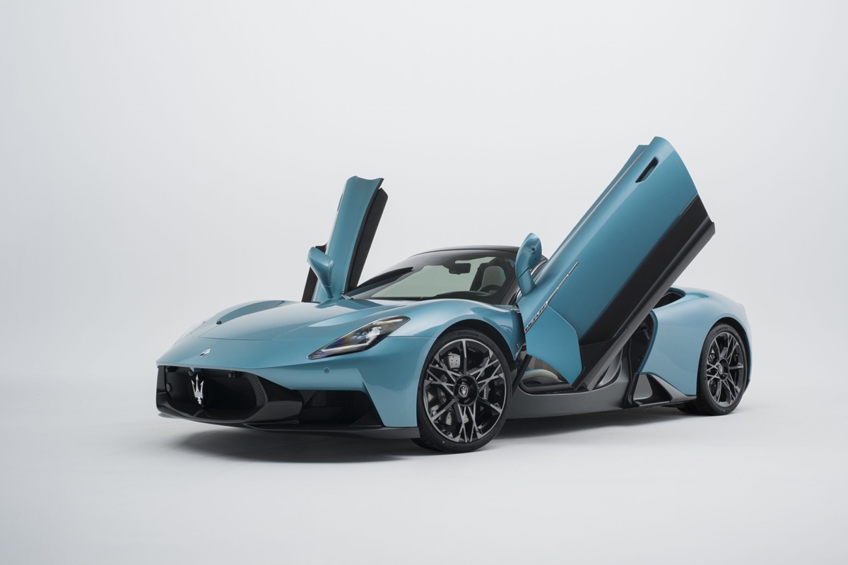 (03)_Maserati MCPURA CIELO.jpg