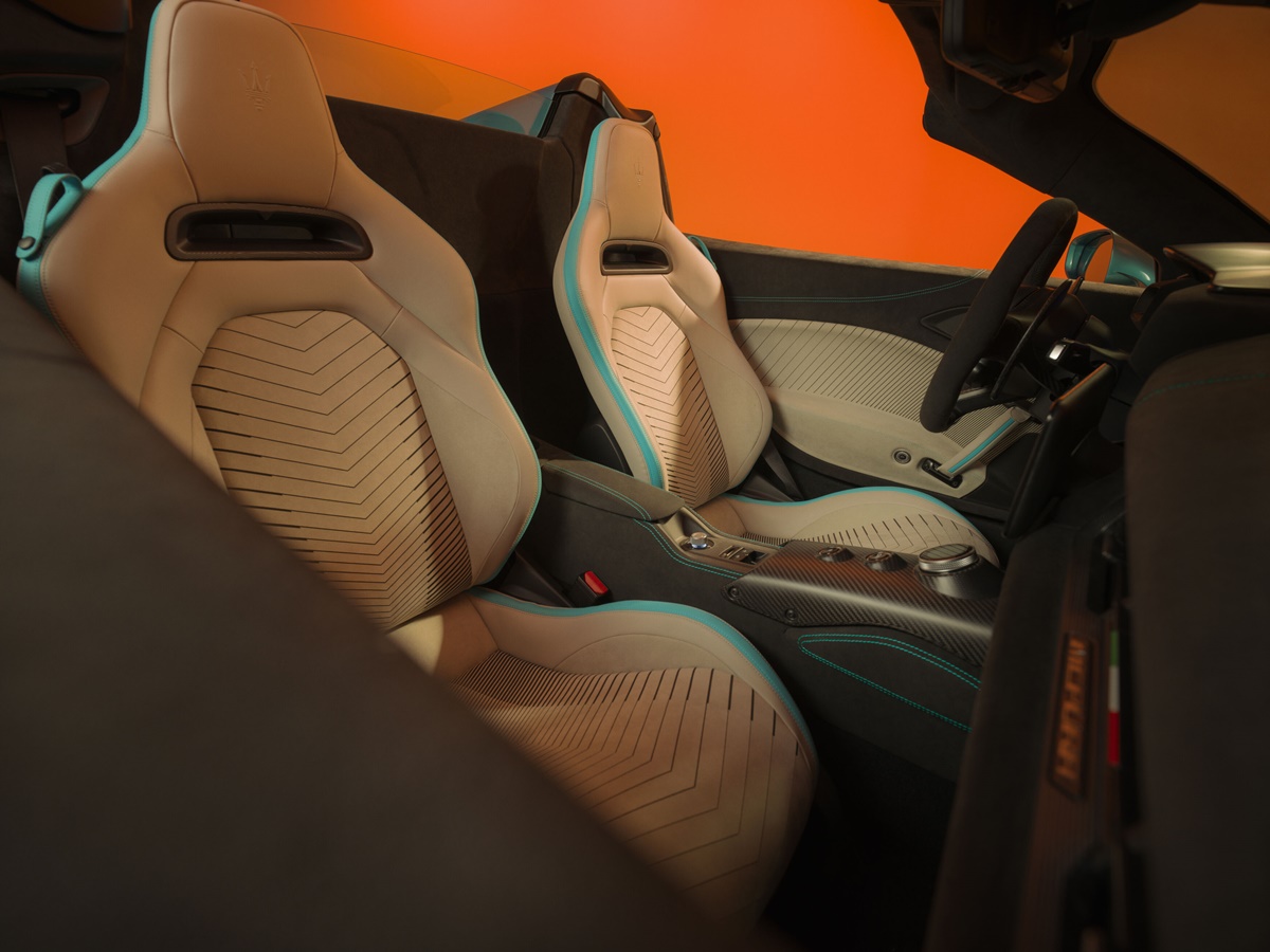 (08)_Maserati MCPURA CIELO.jpg