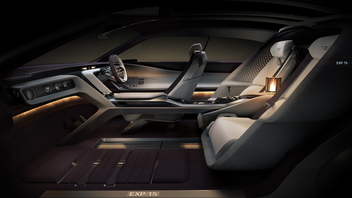 23 - EXP 15 Interior.jpg
