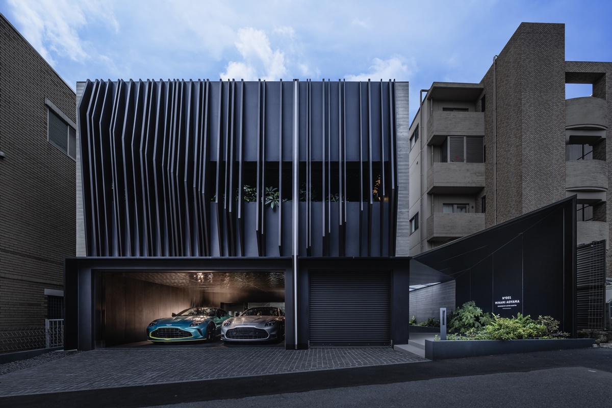 Aston_Martin_N_01_Minami_Aoyama_09.jpg