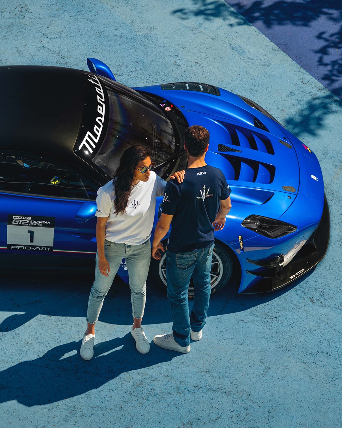01_Maserati_X_Sparco_fan_collection.jpg