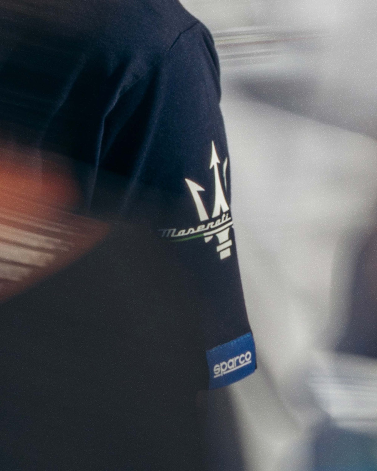 04_Maserati_X_Sparco_fan_collection.jpg