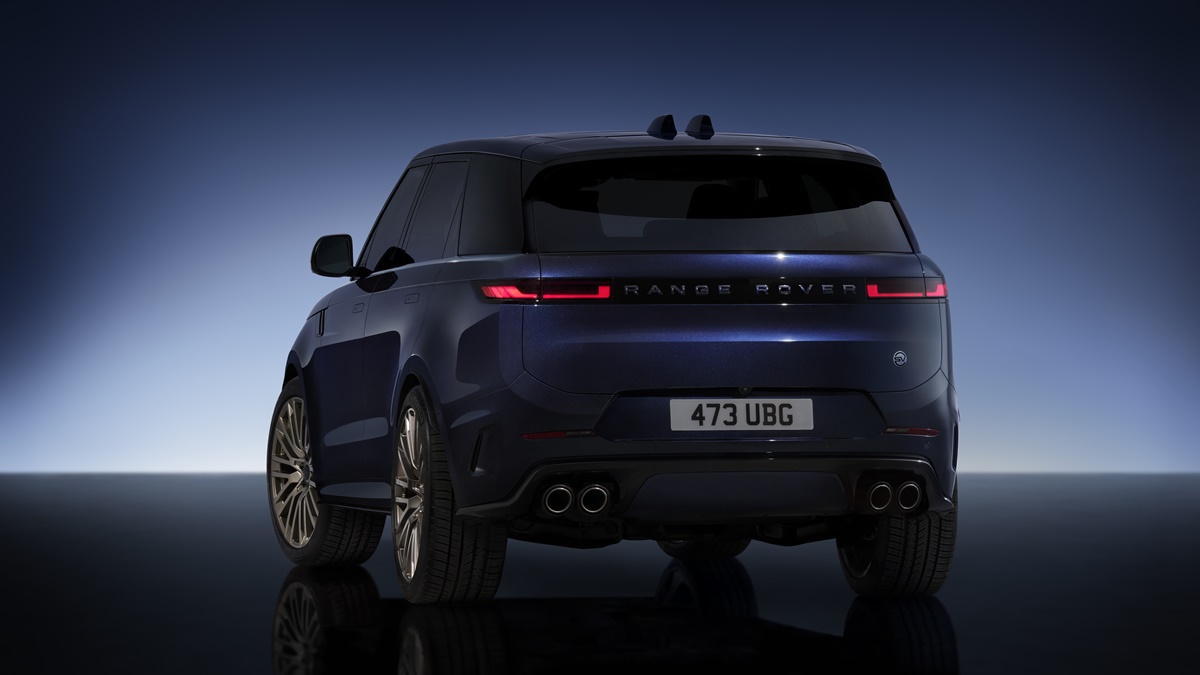 RRS_SV_26MY_Bespoke_Nocturne_Rear_02_230725.jpg