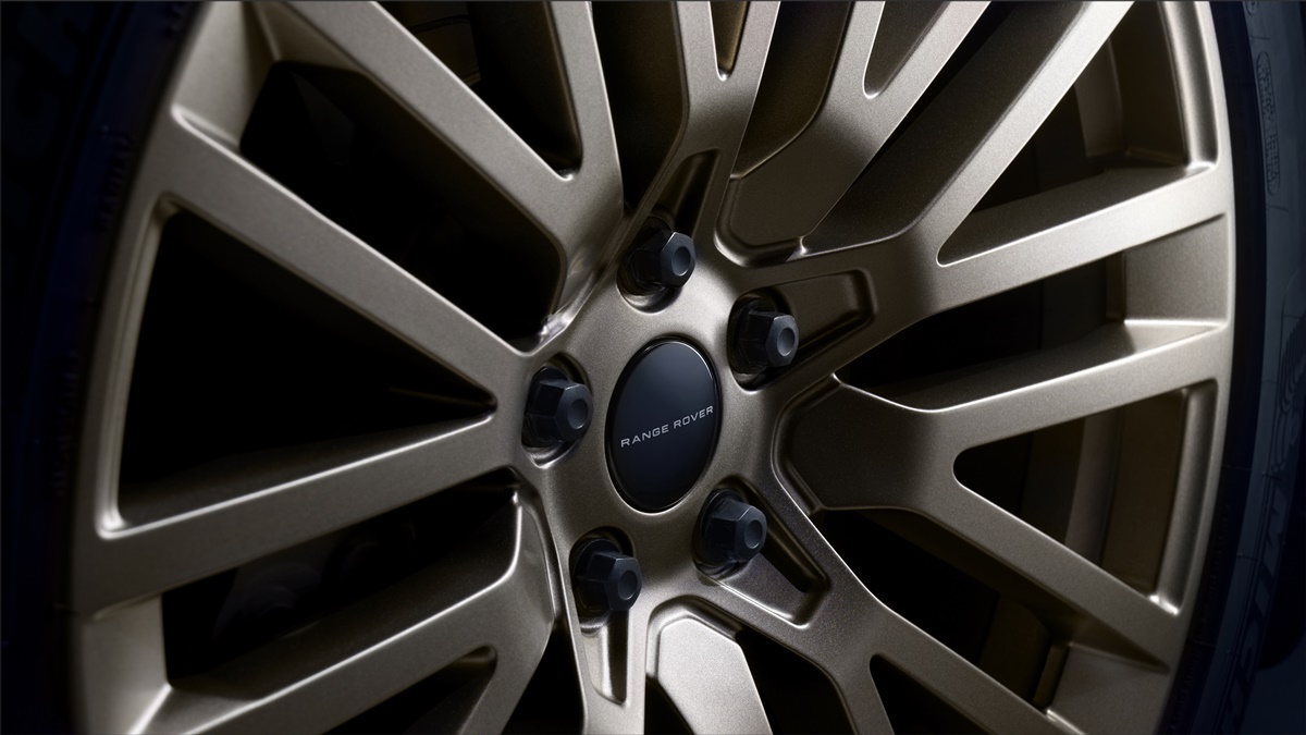RRS_SV_26MY_Bespoke_Nocturne_Thunderball_23_Wheel_04_230725.jpg