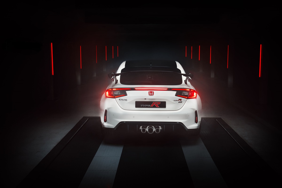 BD_Stamp_Honda_Civic_Ultimate_Edition_Rear_1042v2.jpg