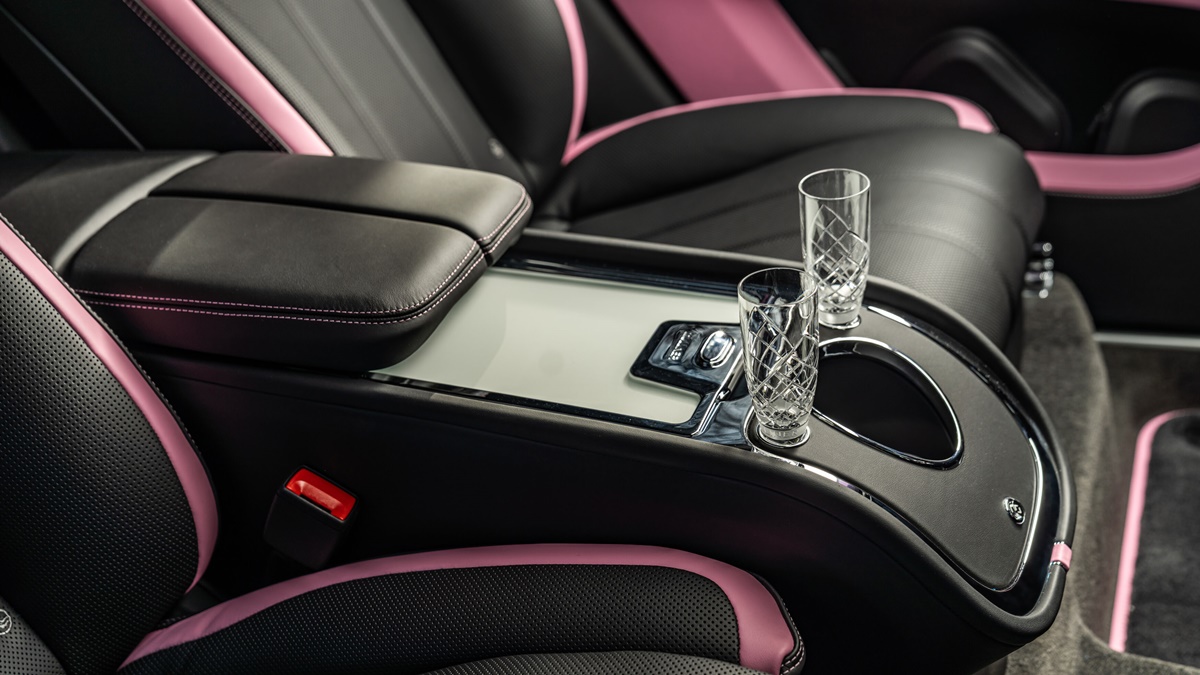 Bentayga EWB Mulliner in Candy Pink - 7.jpg