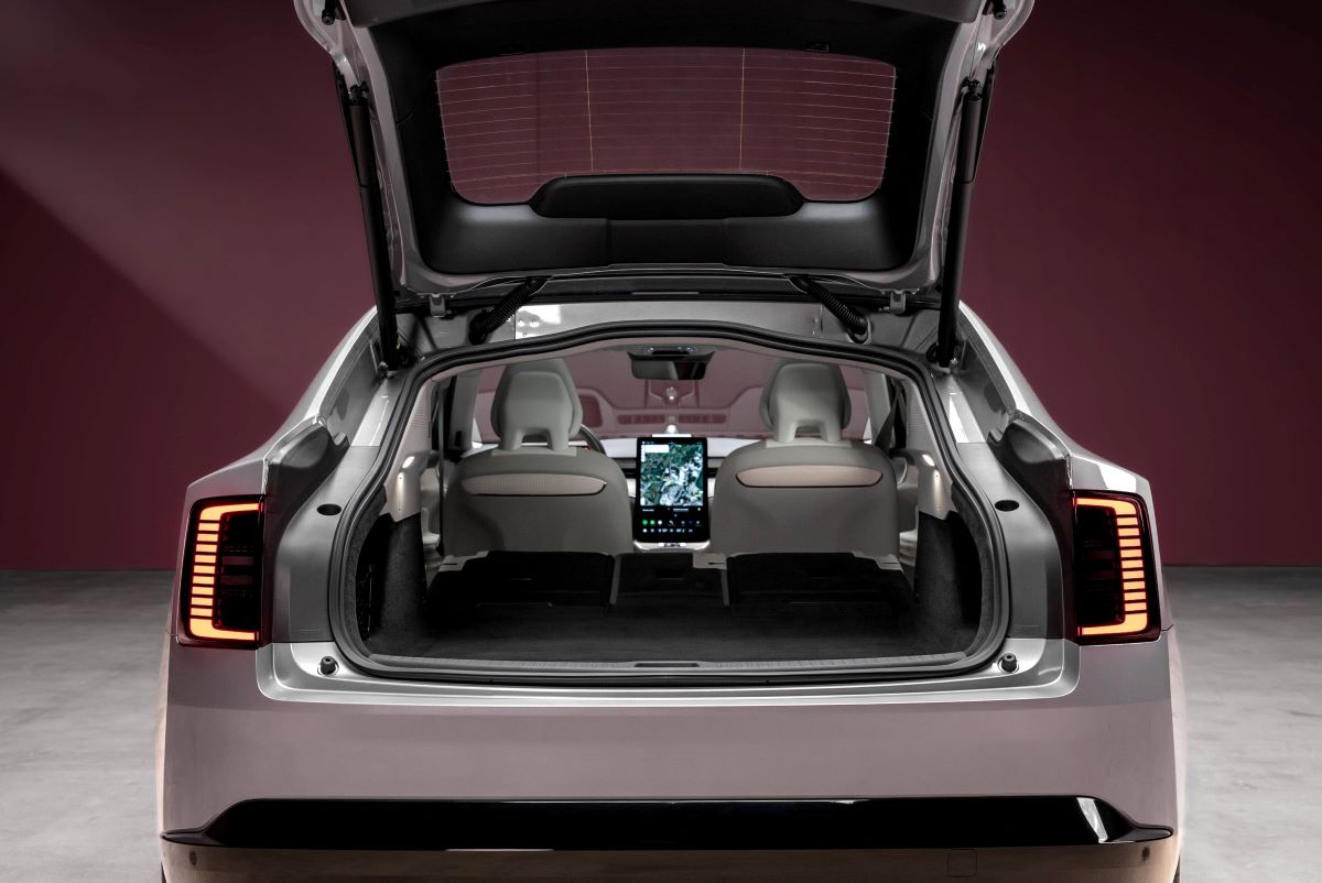 342399_Volvo_ES90_Exterior.jpg