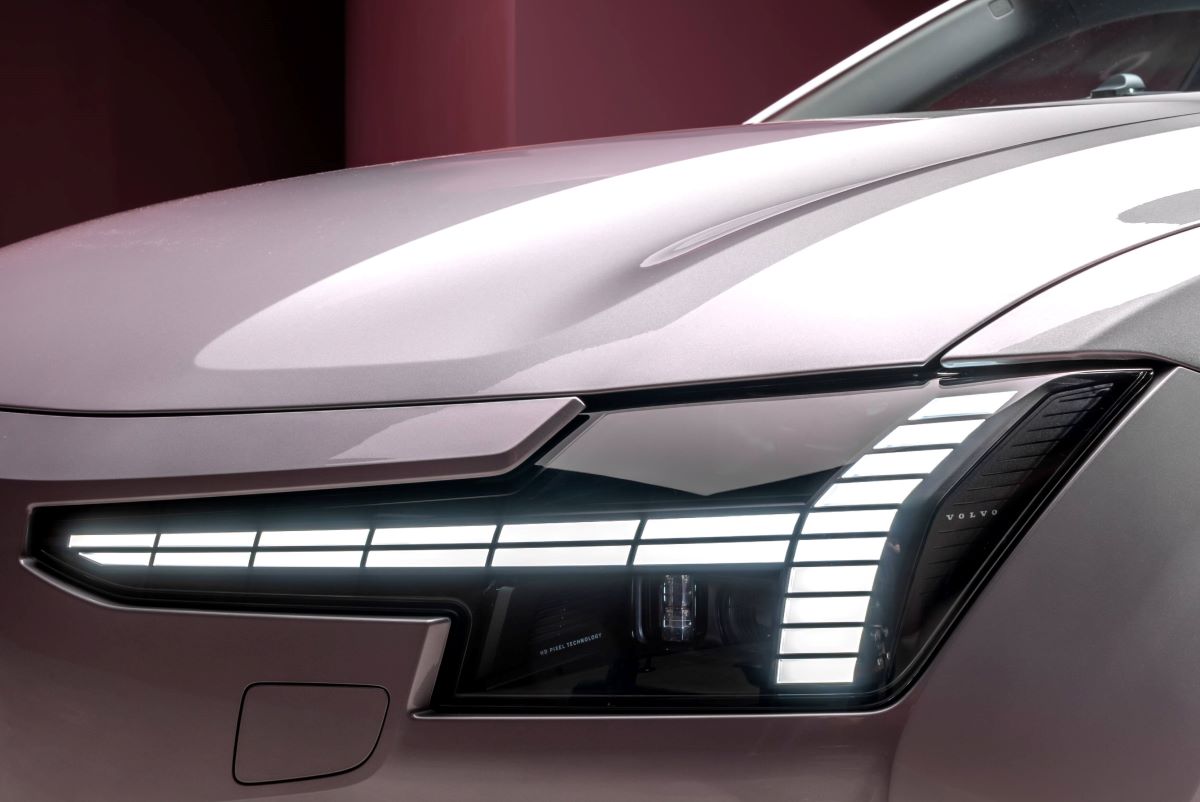 342407_Volvo_ES90_Exterior.jpg