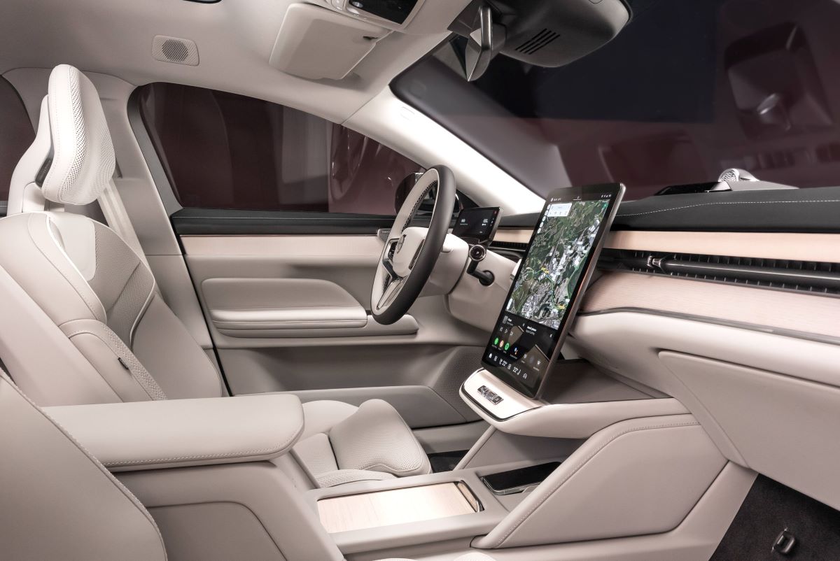342419_Volvo_ES90_Interior.jpg