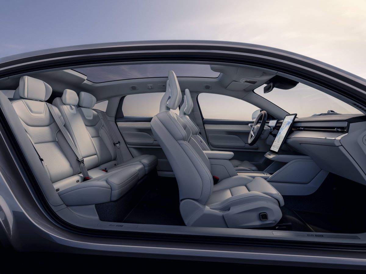 342452_Volvo_ES90_Interior.jpg
