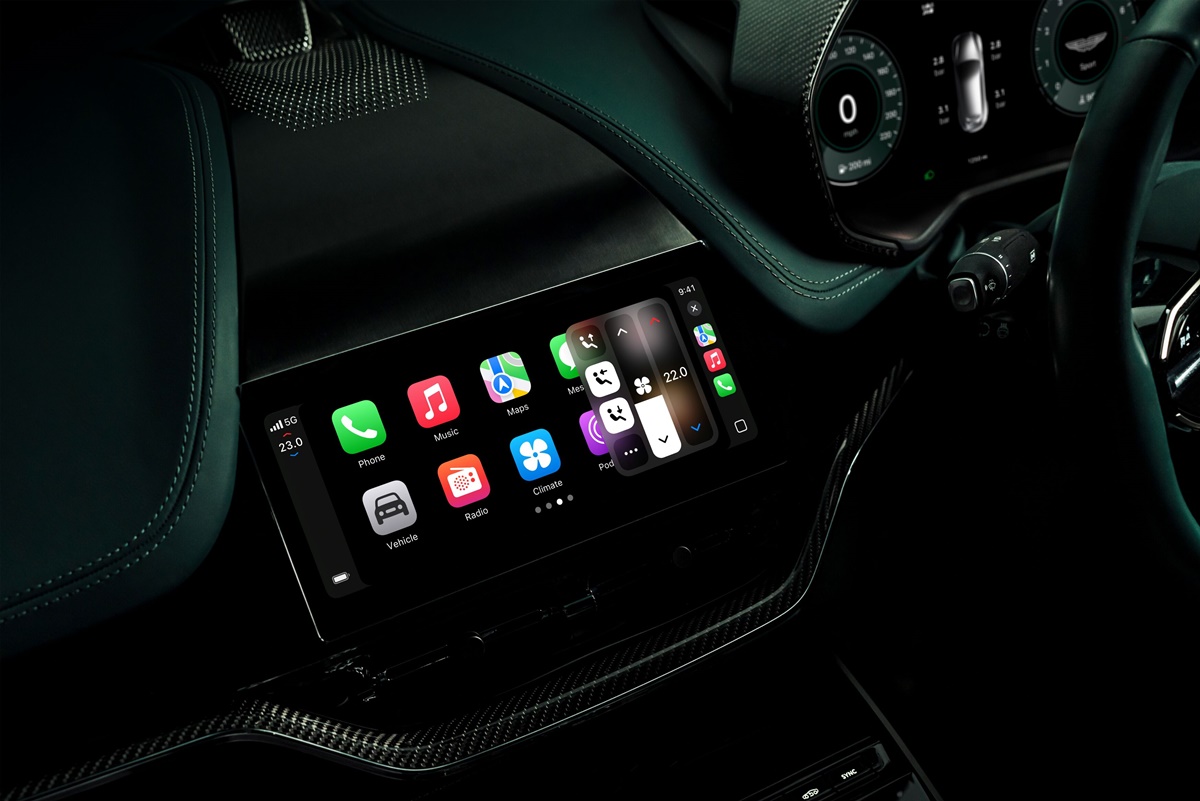 Aston Martin_Apple CarPlay Ultra_07.jpg