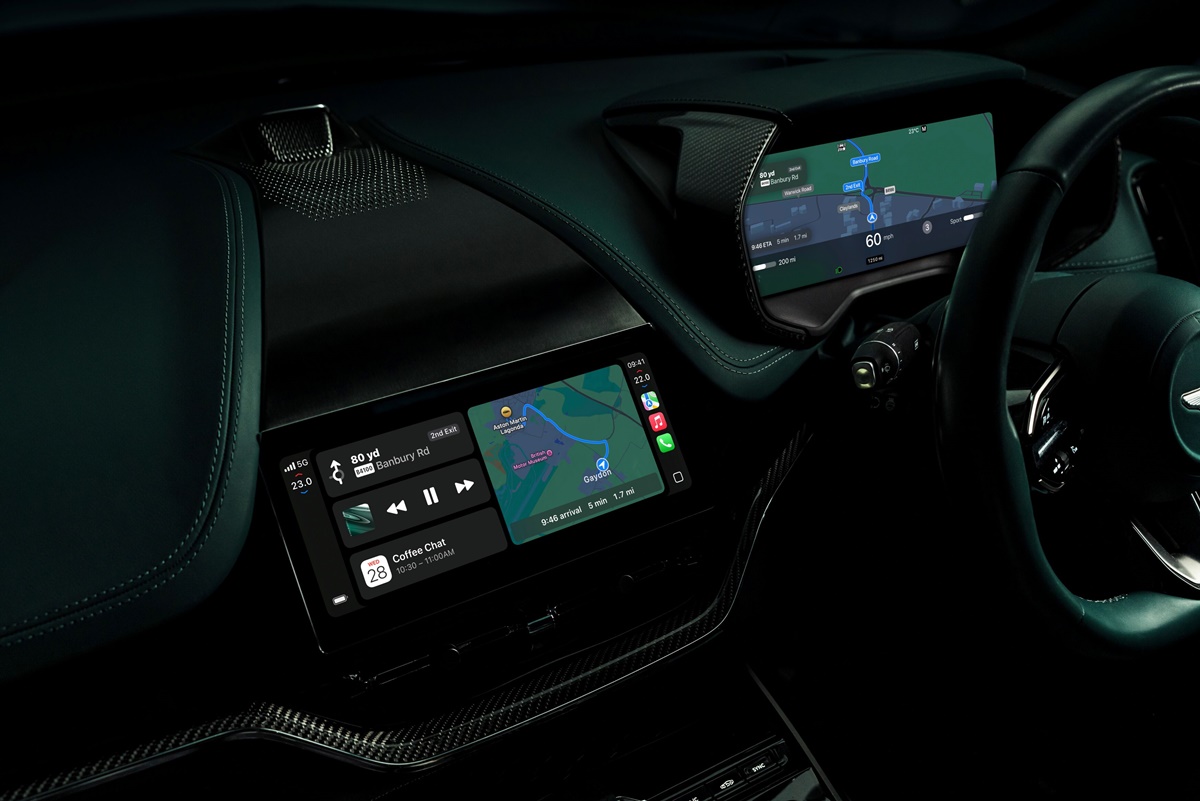 Aston Martin_Apple CarPlay Ultra_08.jpg