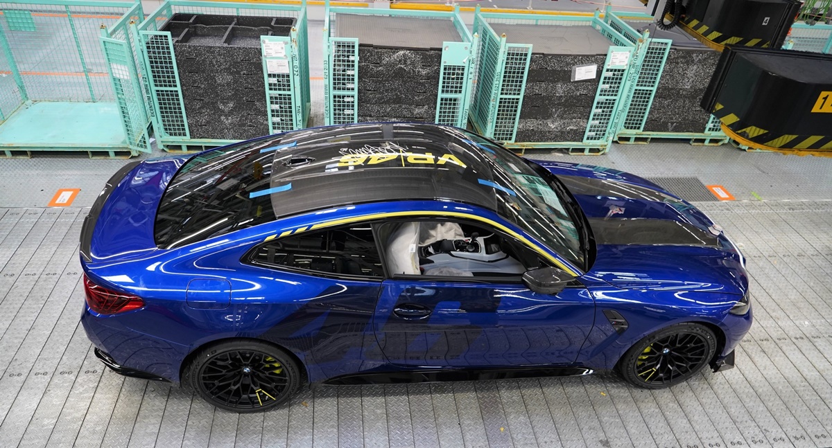 P90600482_lowRes_bmw-m4-cs-edition-vr.jpg