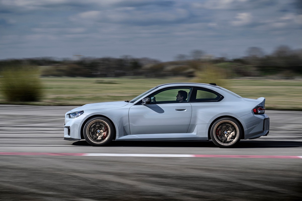 P90600854_lowRes_the-new-bmw-m2-cs.jpg