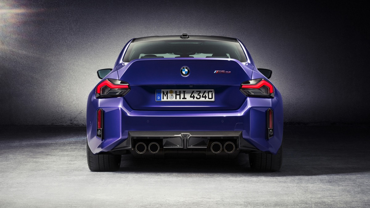 P90600915_lowRes_the-new-bmw-m2-cs.jpg