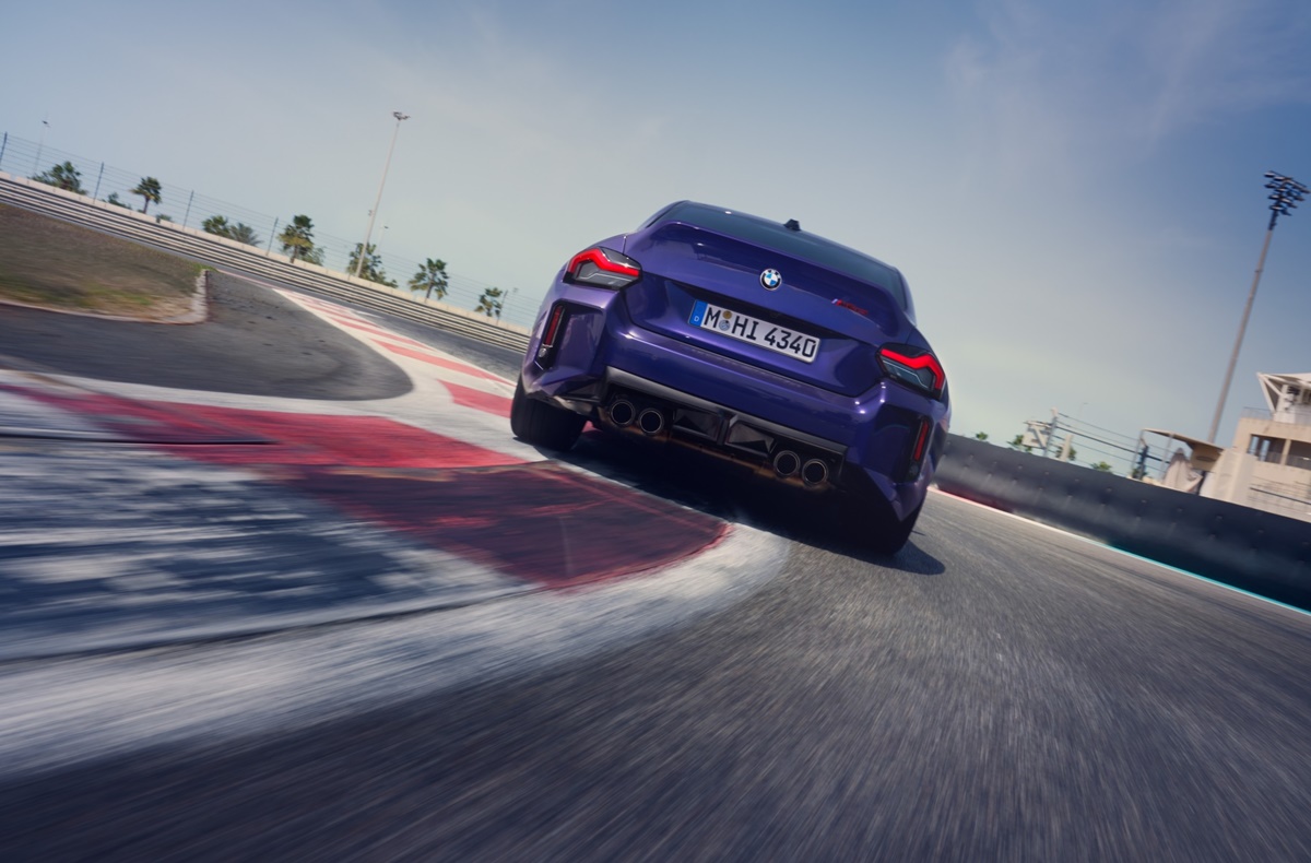P90600946_lowRes_the-new-bmw-m2-cs.jpg