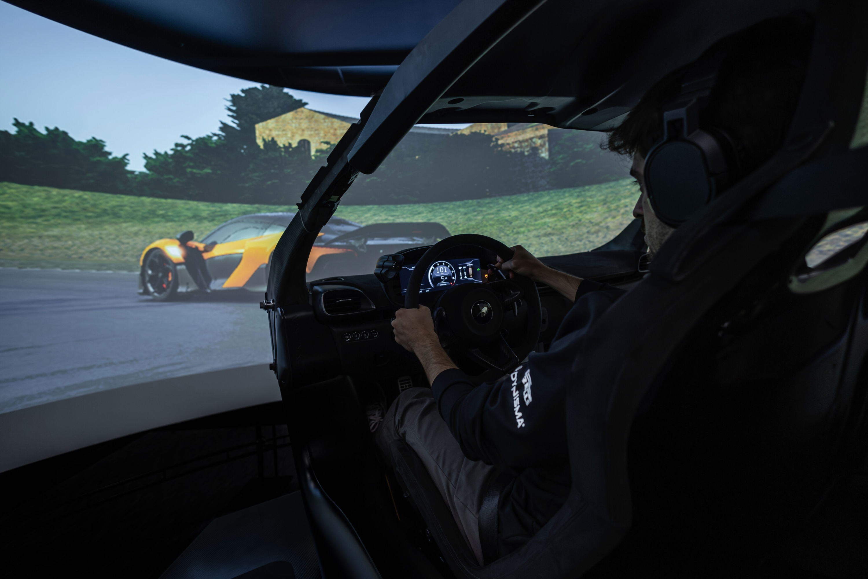McLaren_Dynisma-251002-022.jpg