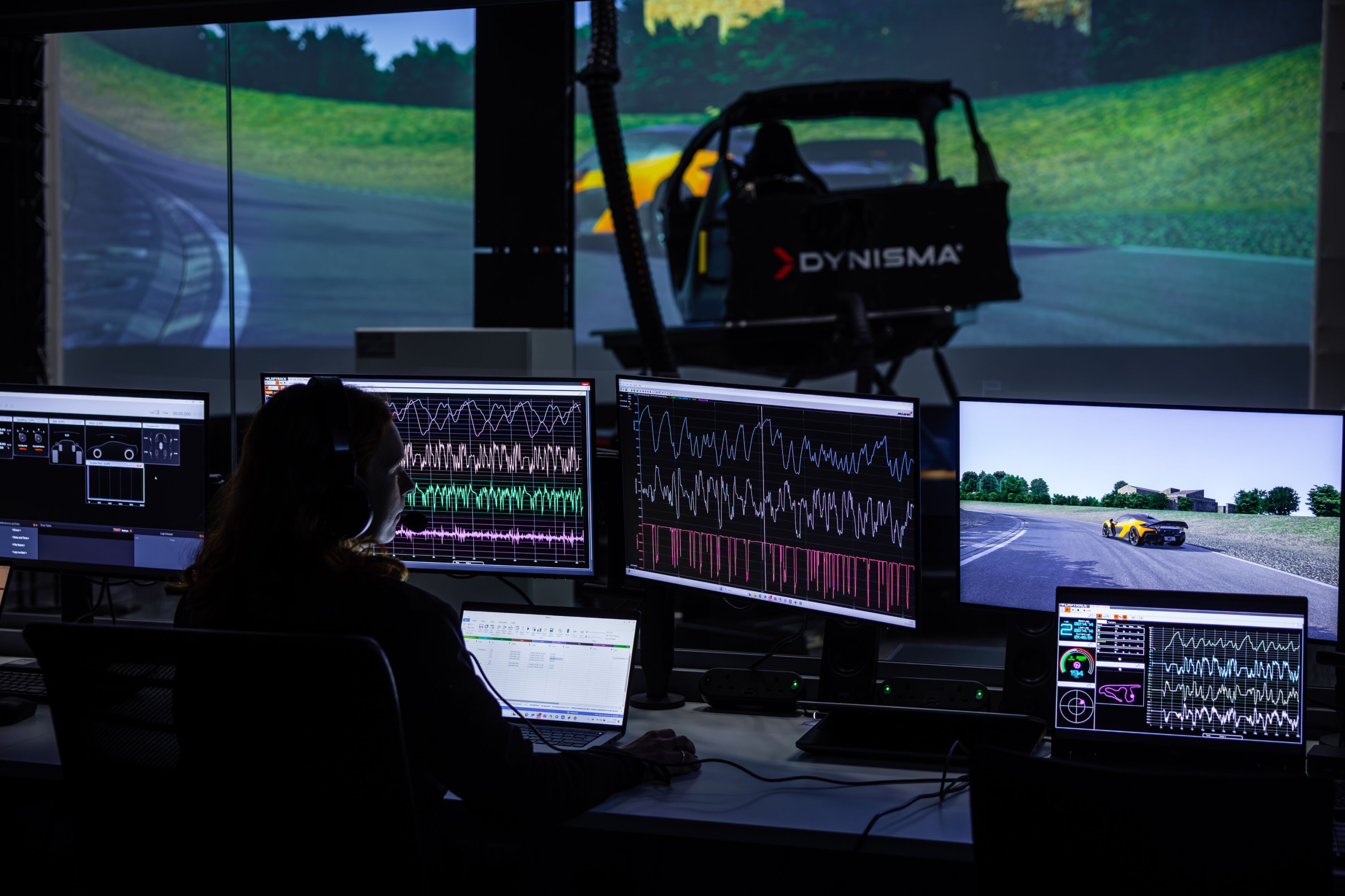 McLaren_Dynisma-251002-032.jpg