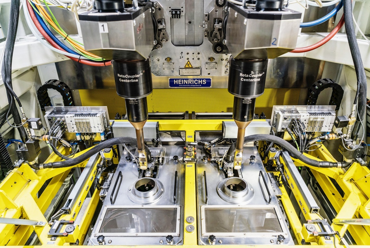 200916-plasma-coated-cylinder-blocks-2-jpg_96adcef2-1920x1285.jpg