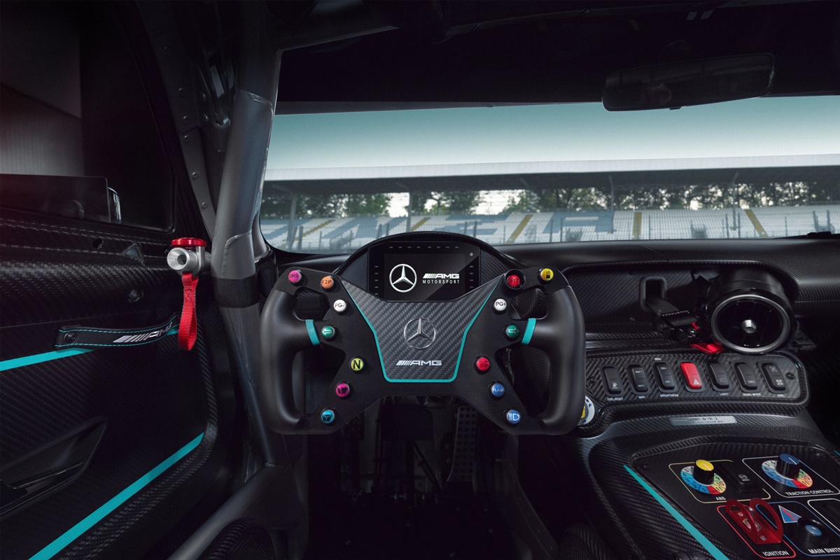PI_Mercedes_AMG_20250904_GT2EditionW16_02.jpg