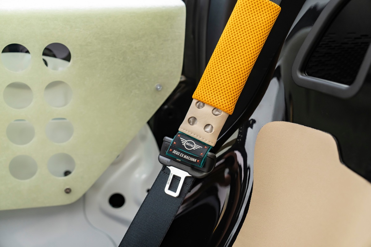 P90613860_lowRes_mini-john-cooper-wor.jpg