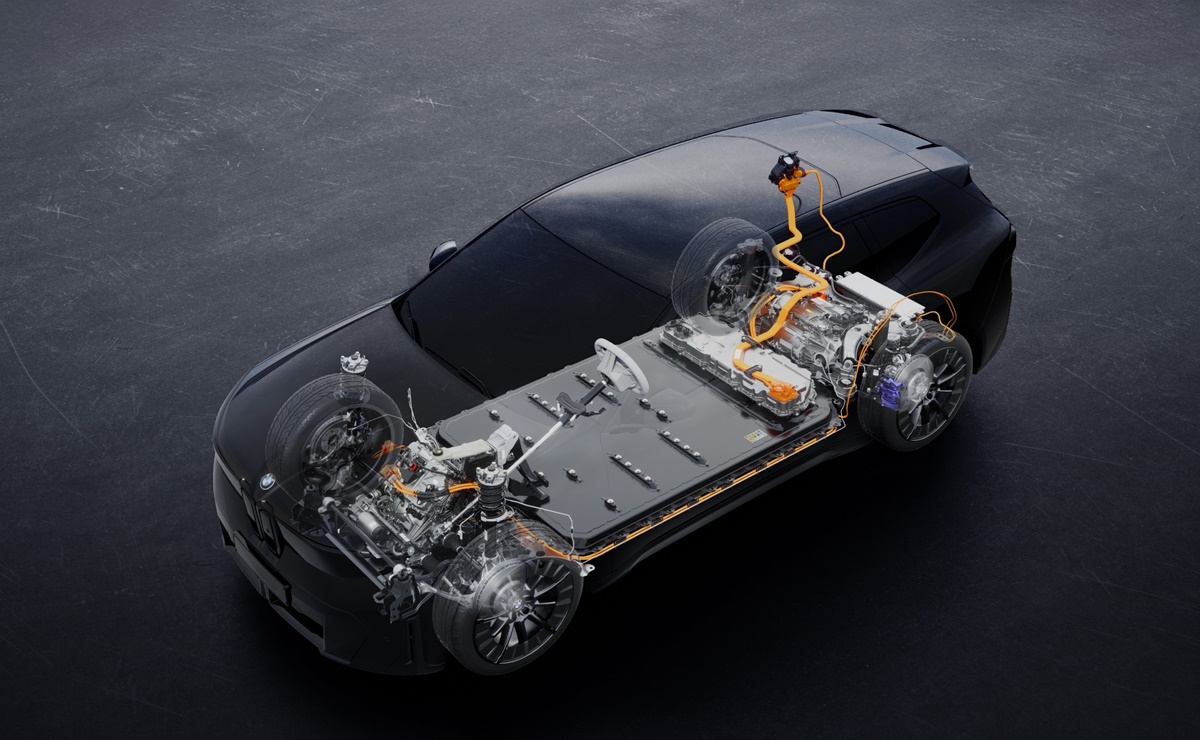 P90615607_lowRes_the-new-bmw-ix3-50-x.jpg