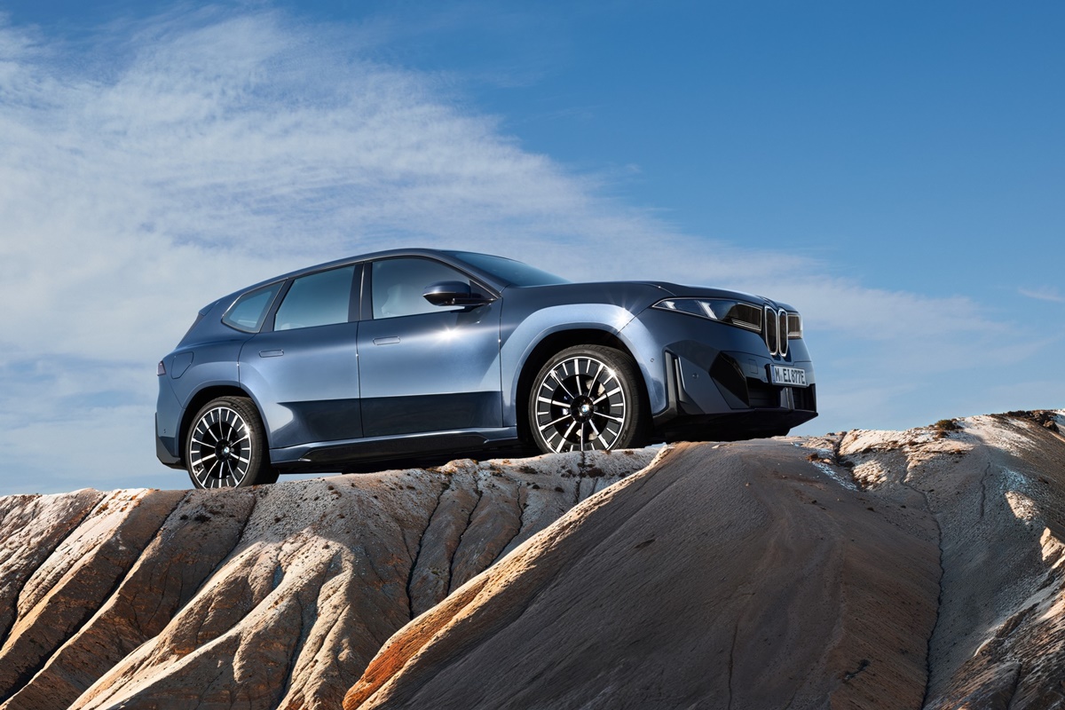 P90615613_lowRes_the-new-bmw-ix3-50-x.jpg