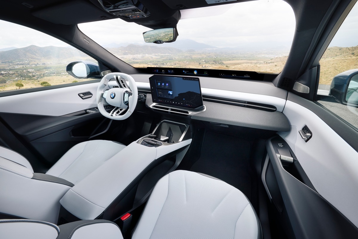 P90615655_lowRes_the-new-bmw-ix3-50-x.jpg