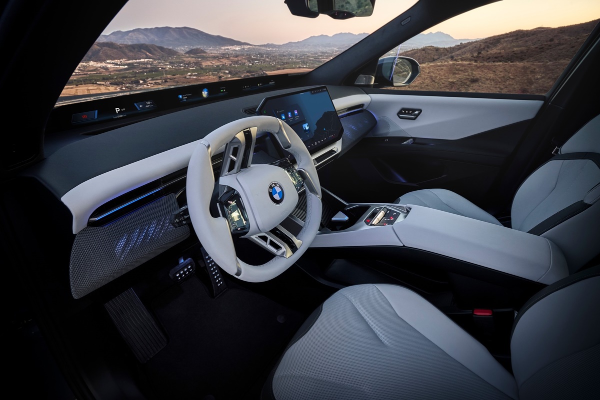 P90615659_lowRes_the-new-bmw-ix3-50-x.jpg