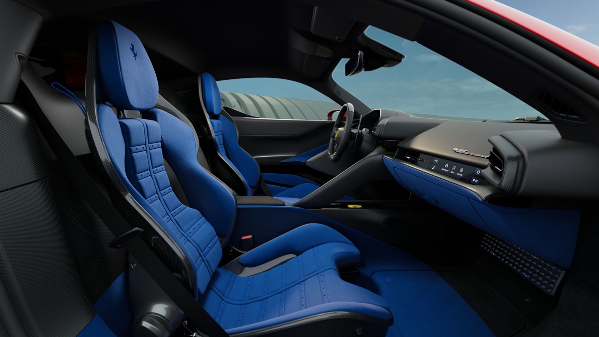 849_Testarossa_Interior_16x9_03.jpg