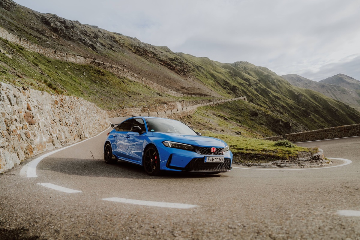 545980_Honda_Civic_Type_R_FL5_-_Stelvio_Pass.jpg