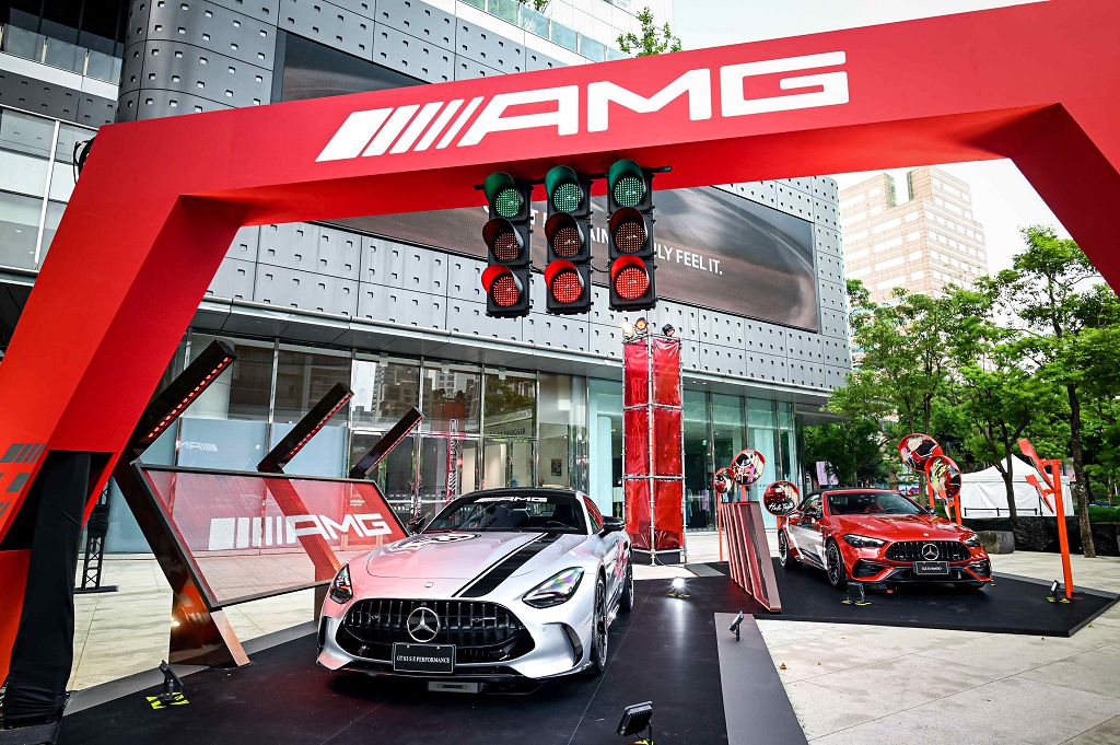 圖1、台灣賓士同步打造期間限定《Mercedes-AMG 極速幻境》特展.jpg