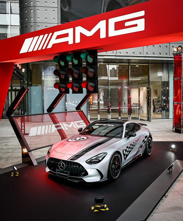 圖5、《Mercedes-AMG 極速幻境》特展，以賽道為靈感，打造沉浸式品牌旅程.jpg