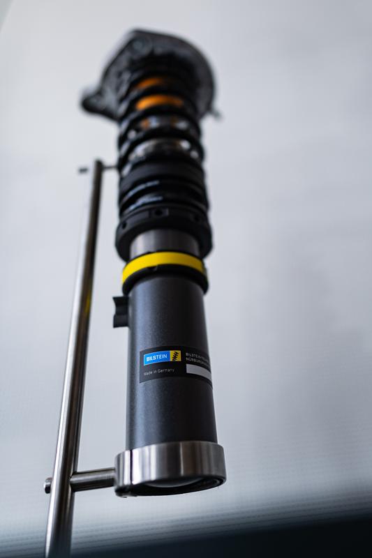 BILSTEIN25_081916104800106LW_LW.jpg