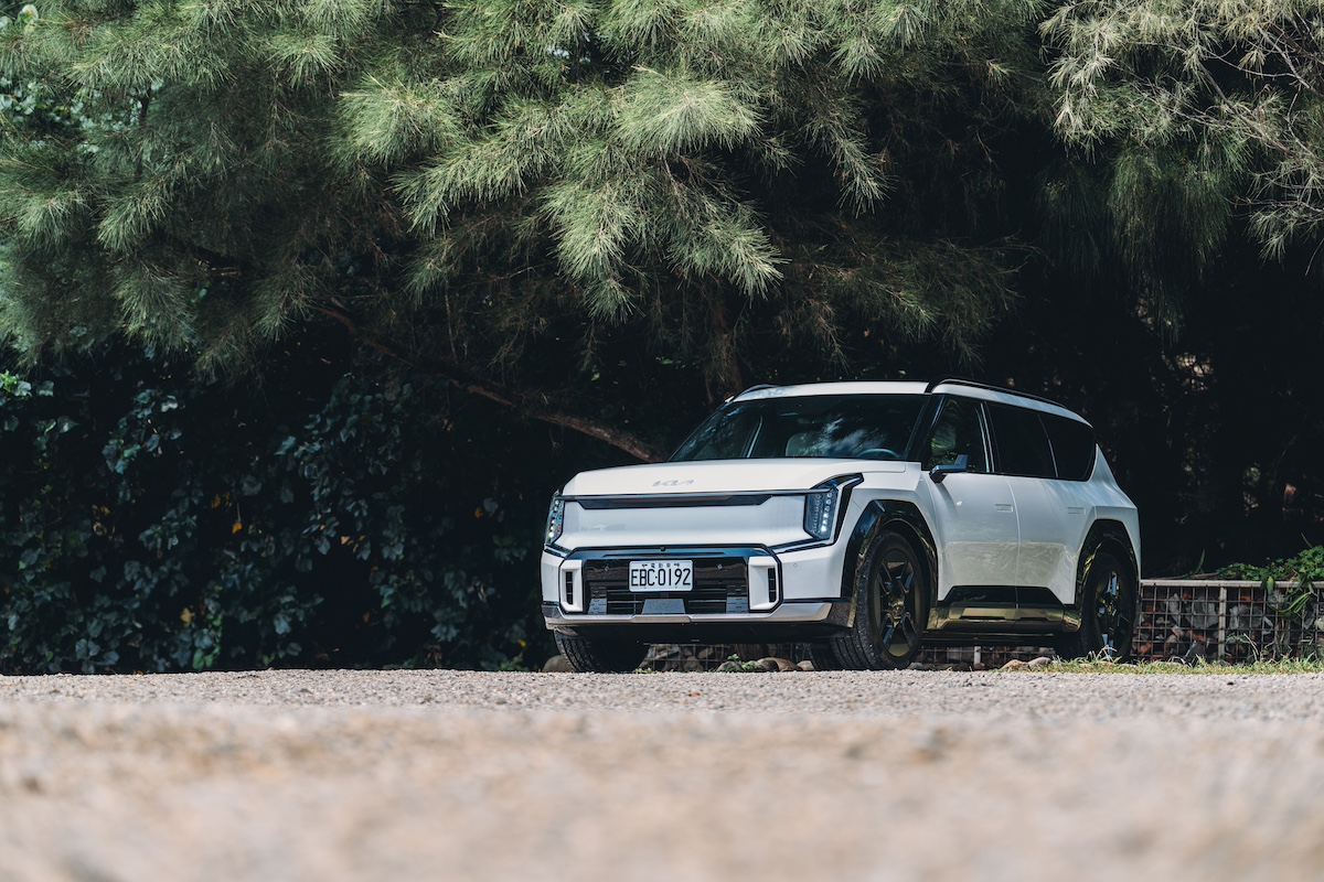 1.The Kia EV9再度奪獎拿下多項獎項，包含TVBS 《金CAR獎》2025「最佳中大型休旅」、《WardsAuto》2024「年度十大具影響力新車」、《Hispanic Motor Press》2025年度最佳電動車。.jpg