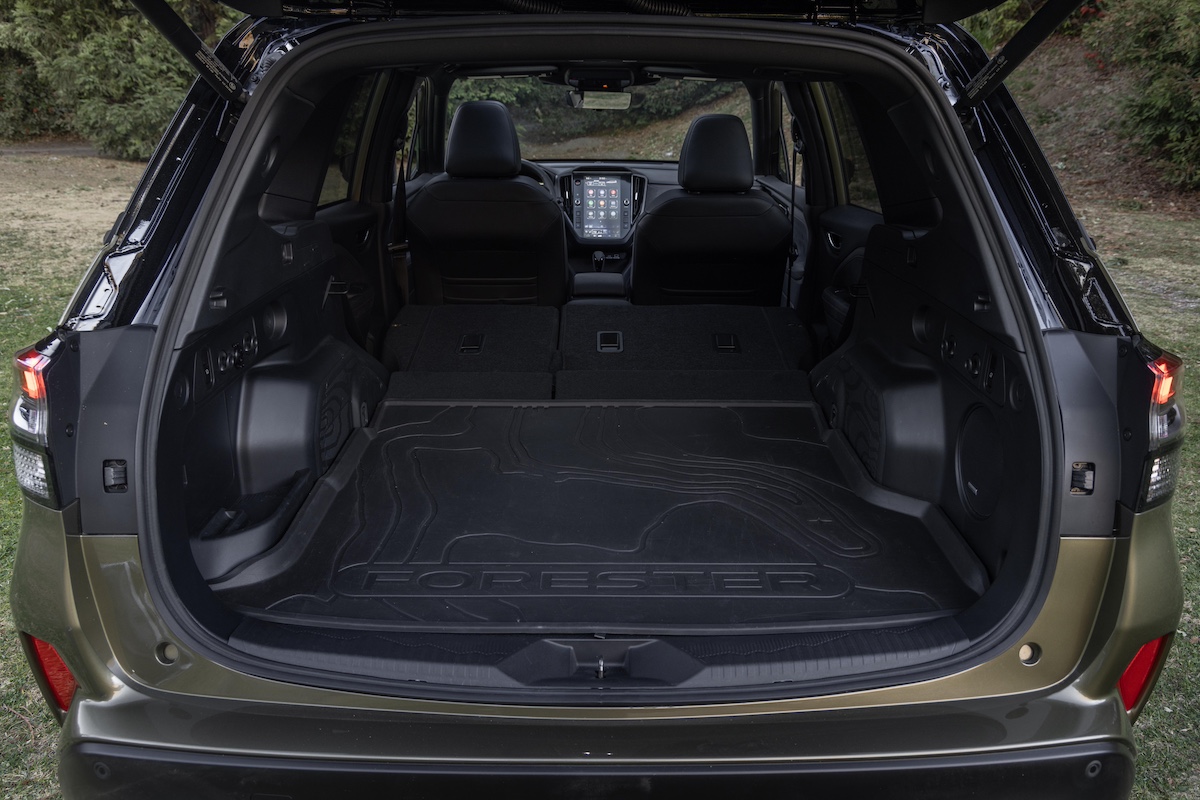 2025_Subaru_ForesterHybrid_21.jpg