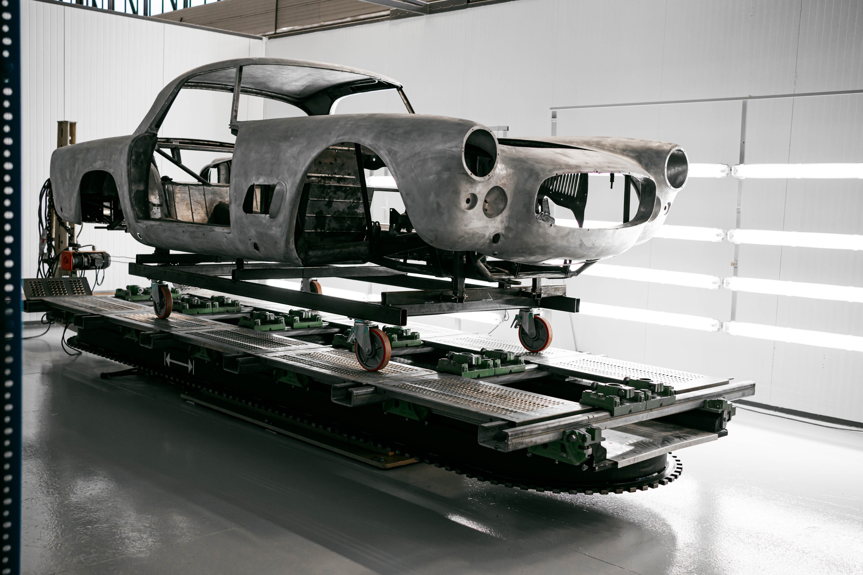 05_Maserati古董車部門（Maserati Classiche）攜手義大利設計工作室Touring Superleggera 為 Maserati 3500GT 進行修復工作.jpg