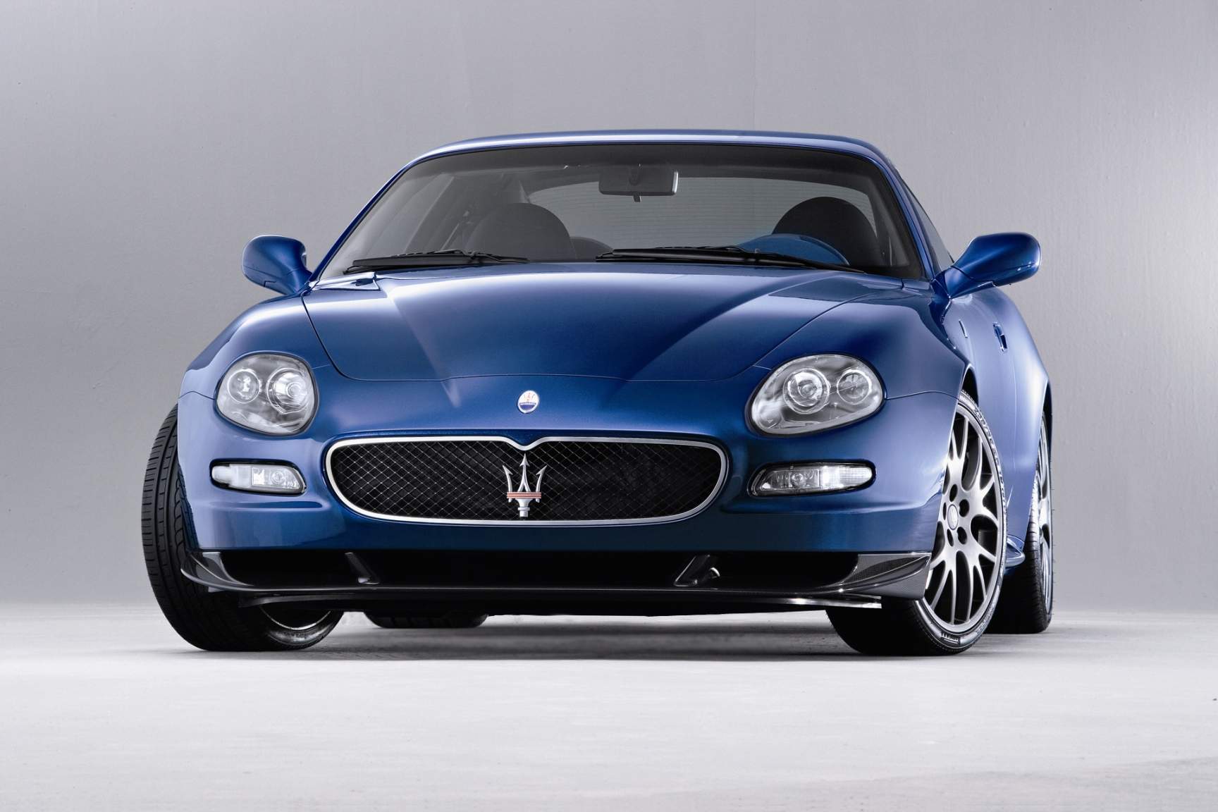 06_110th 義式奢華傳奇 Maserati 典藏古董車展_Maserati 2007 GranSport — 近代 GT 跑車的典範，融合賽道基因與公路駕馭樂趣.jpg