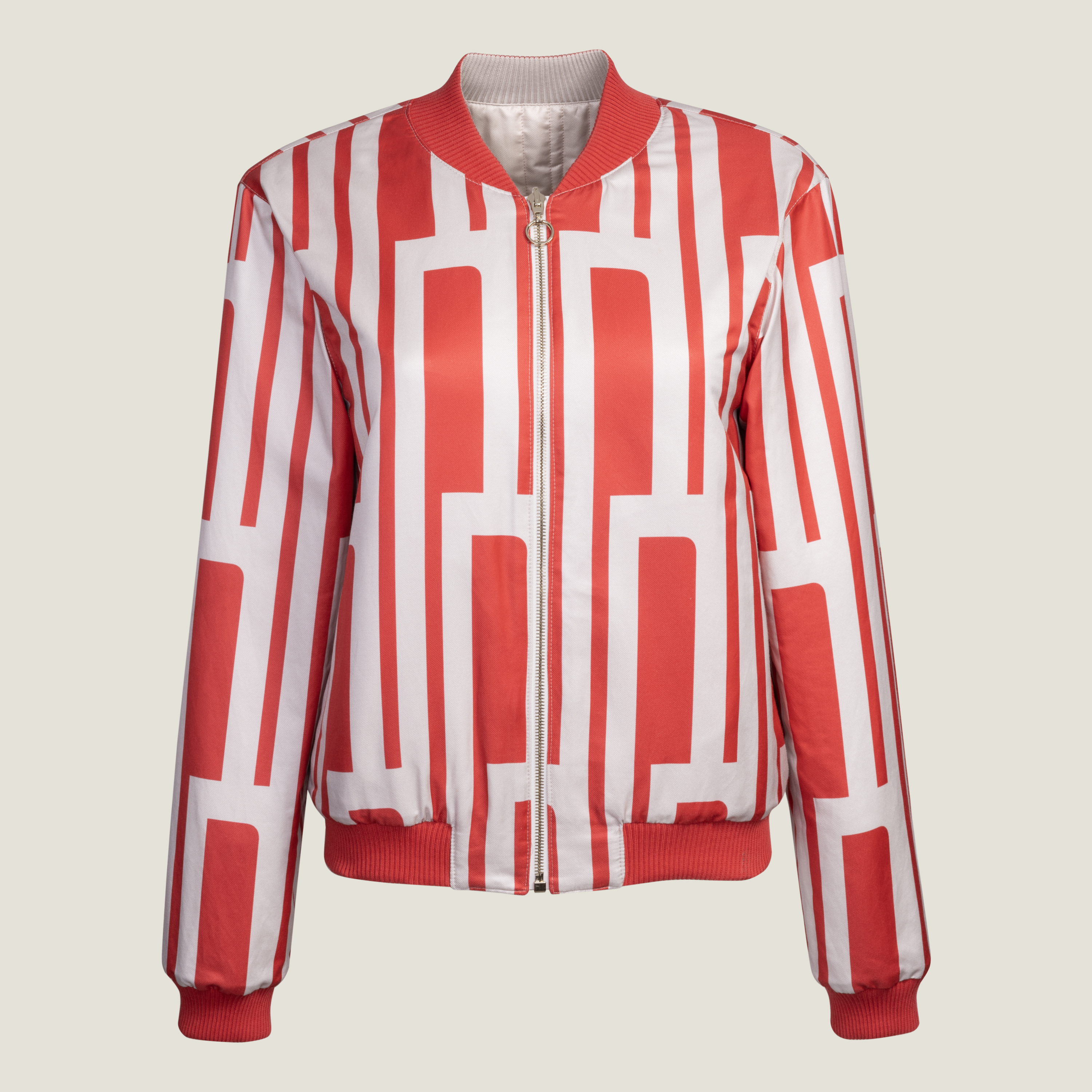 RR_Collection_Women_s_Jacket_190225_04.jpg