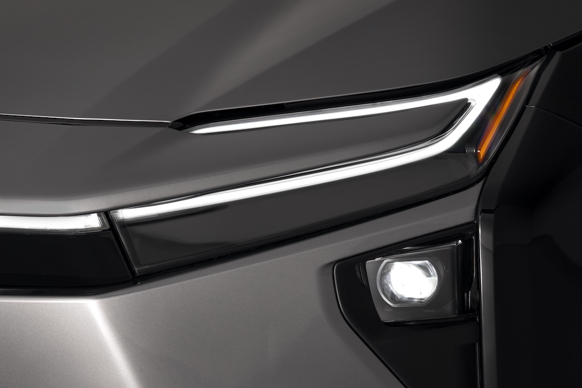 2025-bz4xawd-exterior-3.jpg