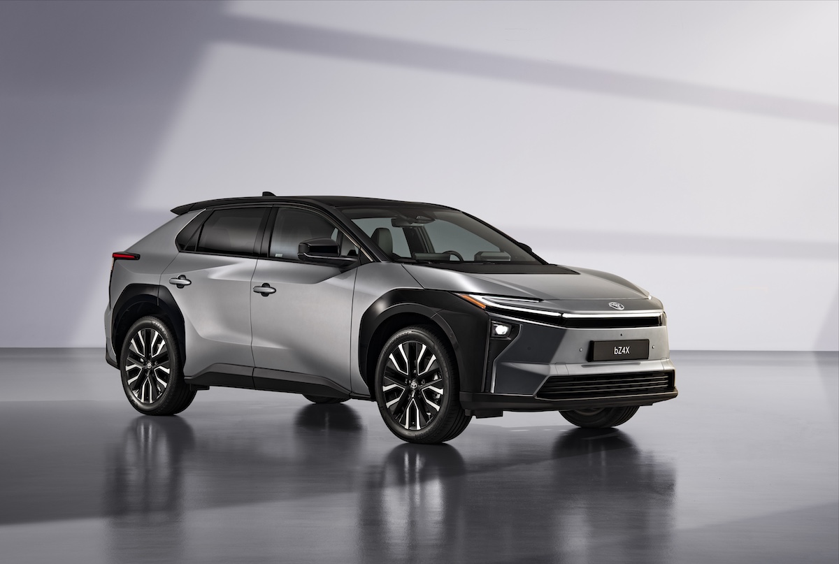 2025-bz4xawd-main-1.jpg