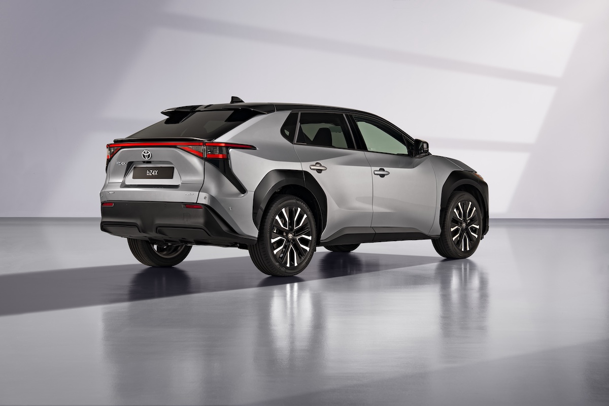 2025-bz4xawd-main-2.jpg