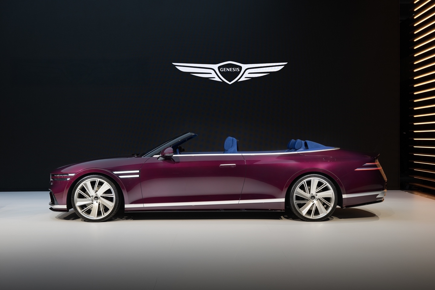 250403-genesisxgrancoupeconceptxgranconvertibleconceptmakeworldpremiereatseoulmobilityshow2025-3.png
