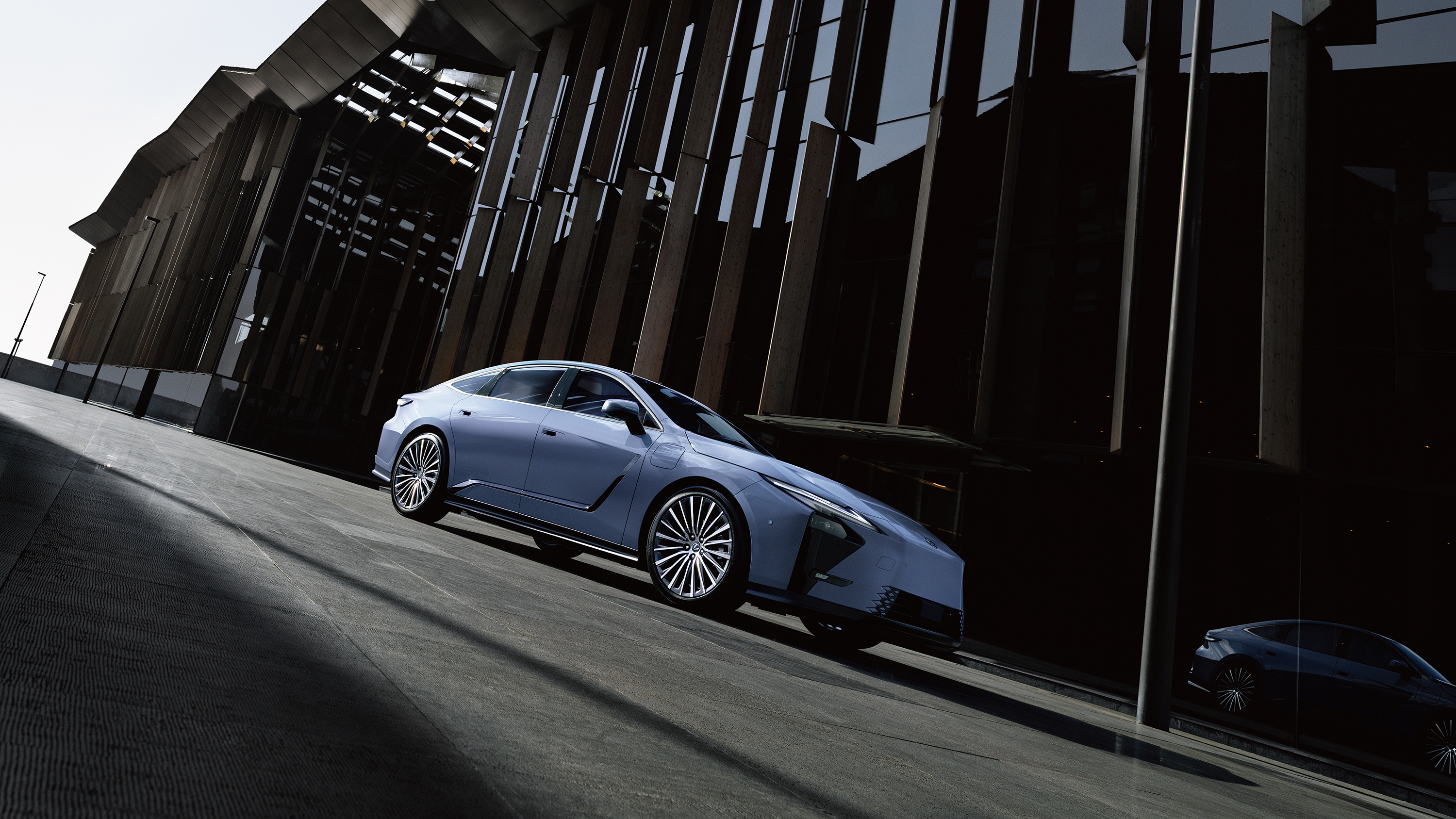 20250416-lexus410d-exterior9-16x9-small.jpg